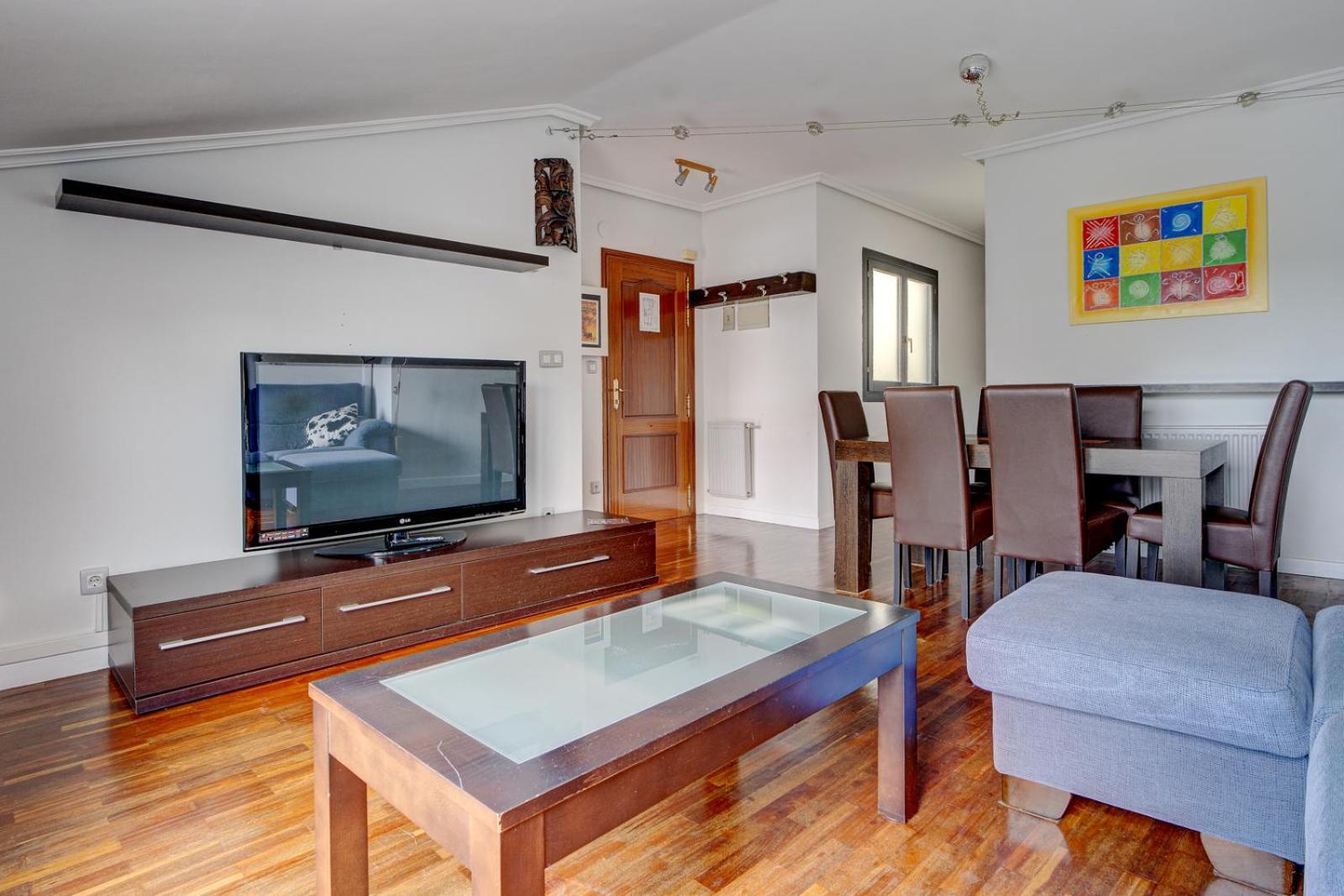 Luminoso Atico Con Terraza, Irun, Parking, 4pax Apartment Irun